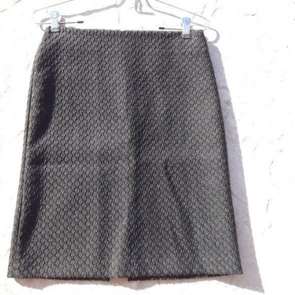 Costume National Italian Wool Honeycomb Textured A-line Skirt Black Sz 4 - Picture 11 of 11
